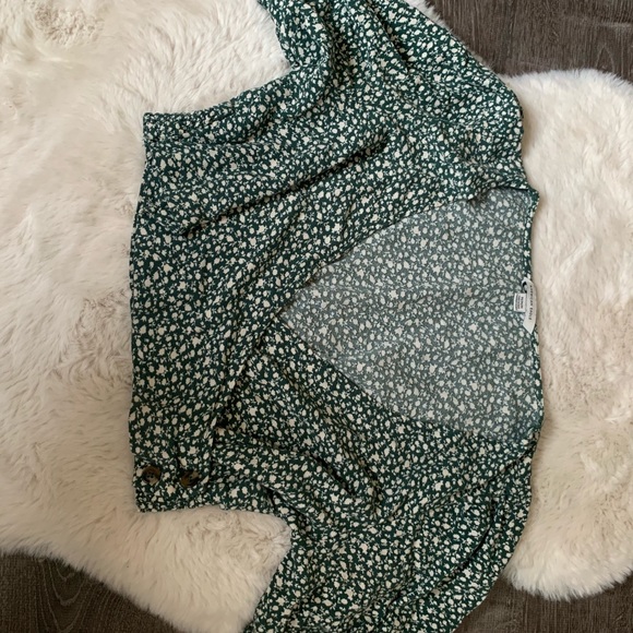 🌸 Floral cropped blouse - Picture 2 of 3